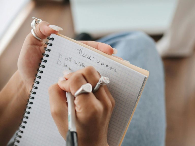 Cores das faculdades para anel de curso